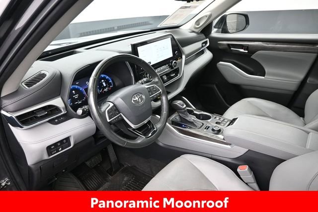 Used 2023 Toyota Highlander Platinum AWD/4WD image 13