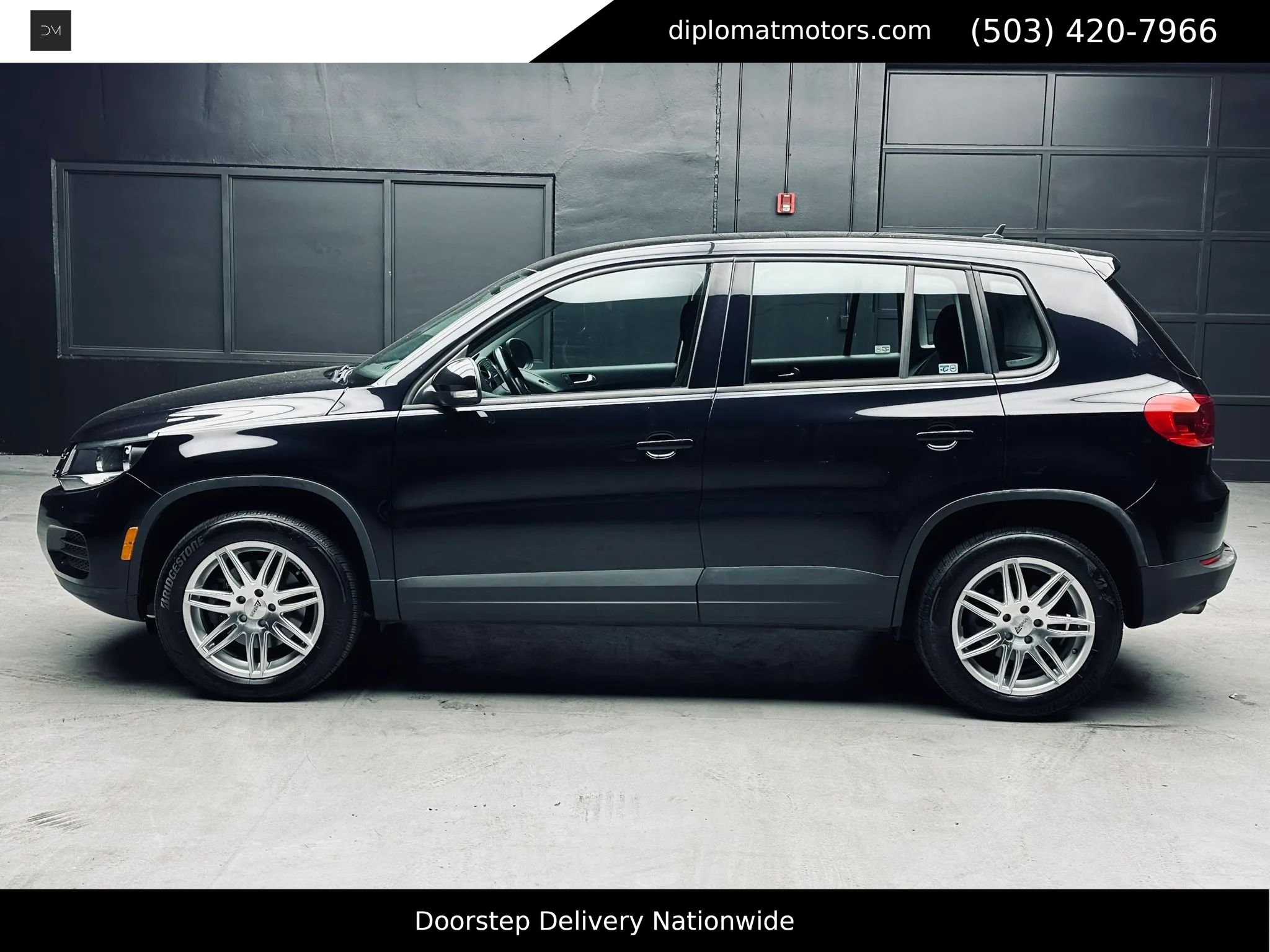 Used 2014 Volkswagen Tiguan S FWD image 3