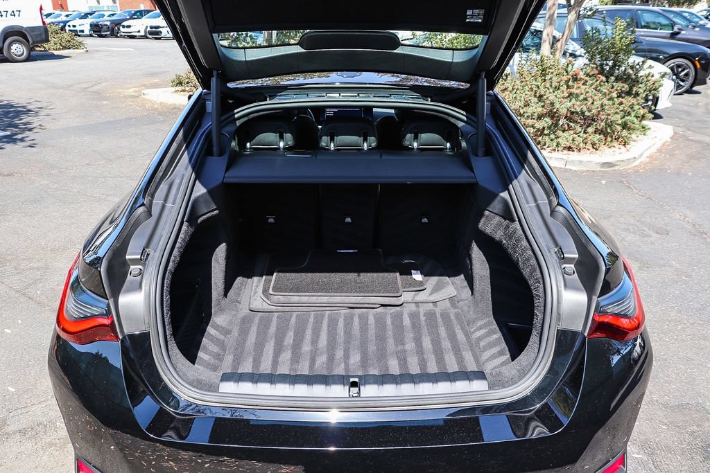 Used 2023 BMW i4 eDrive40 RWD image 25