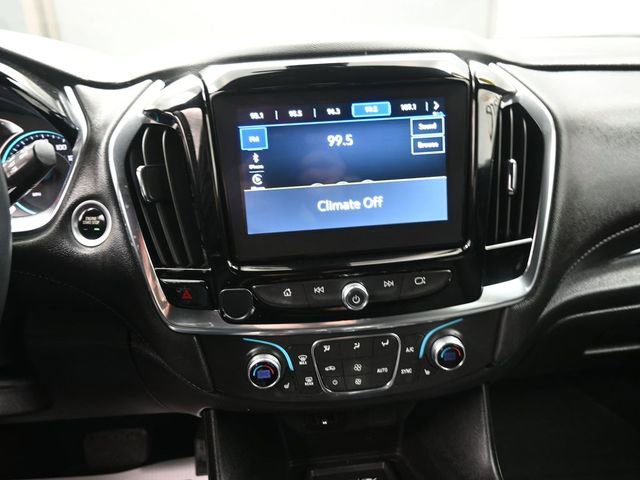 Used 2023 Chevrolet Traverse LT image 10