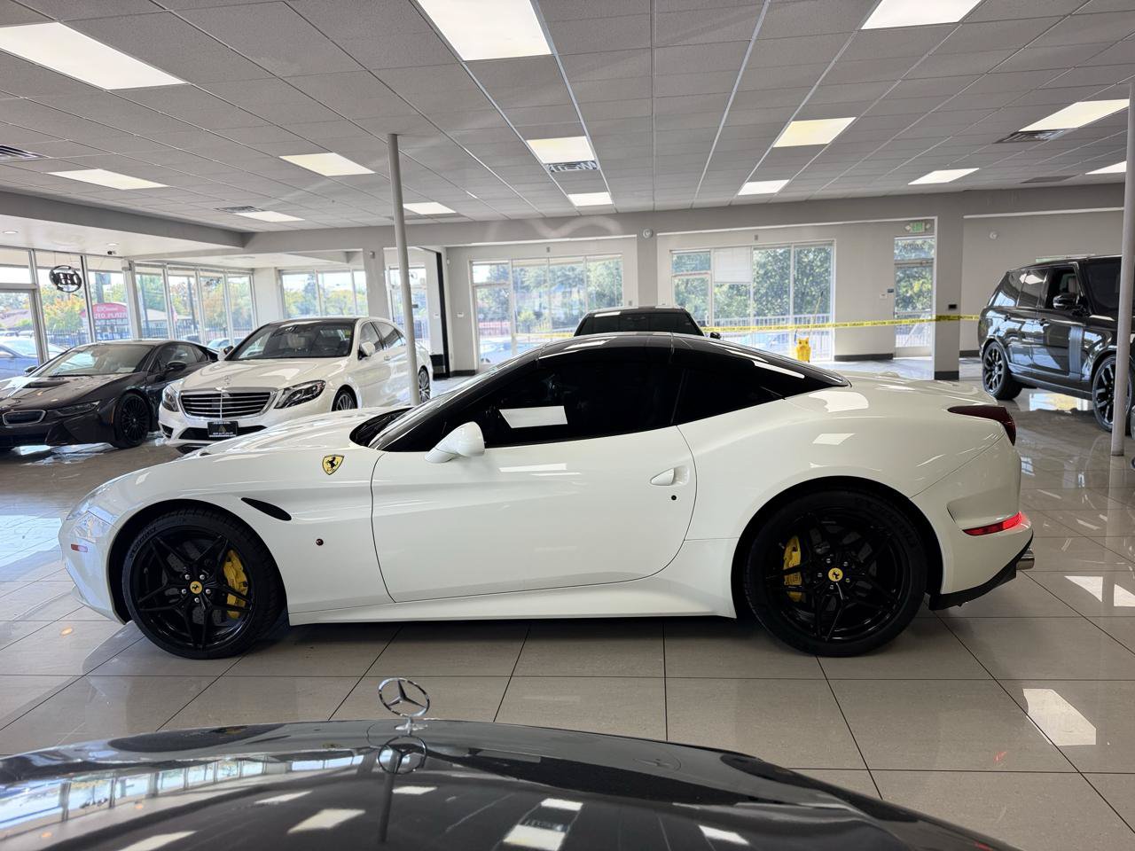 Used 2015 Ferrari California T RWD image 7