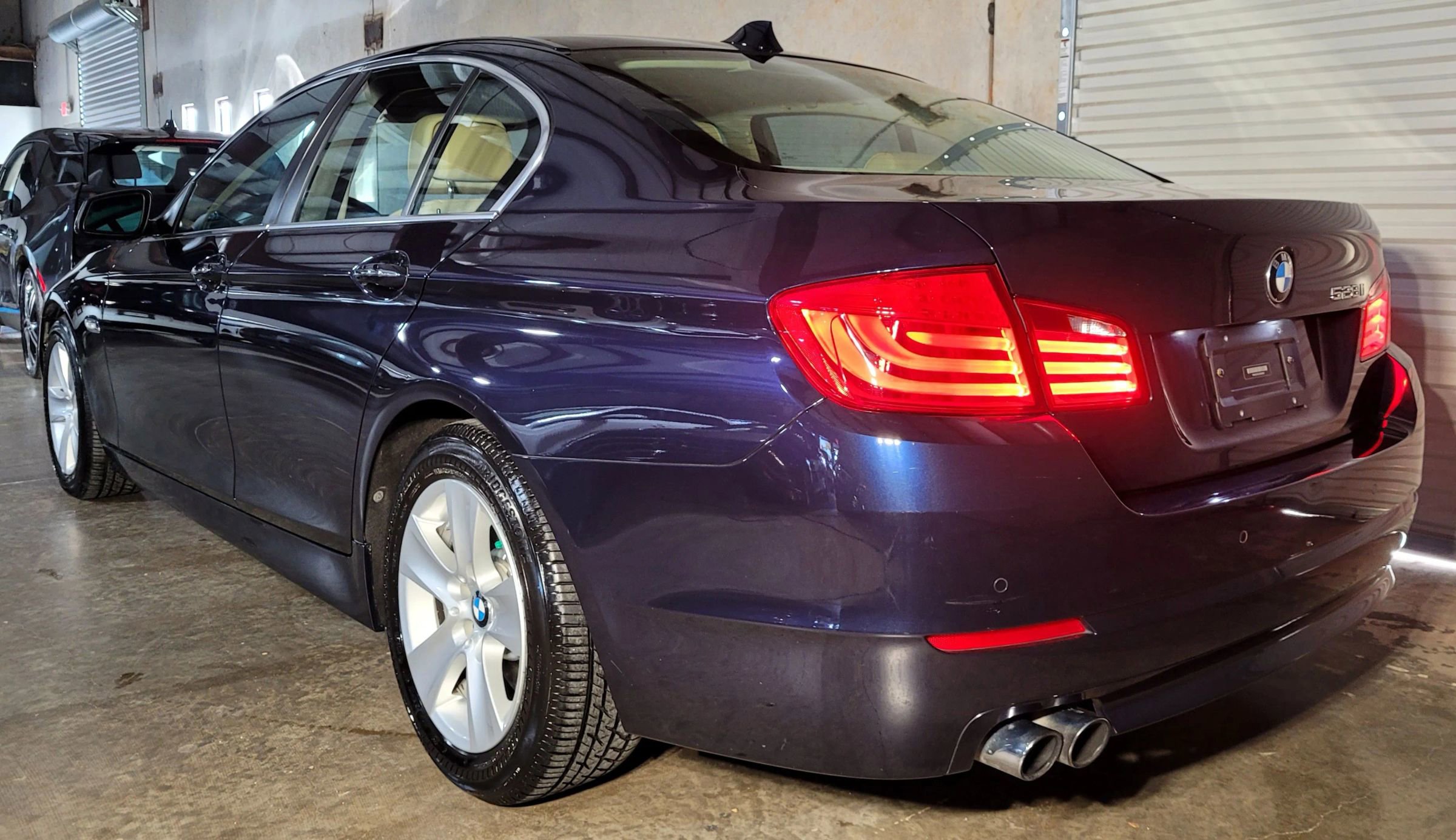 Used 2012 BMW 528i Sedan image 6