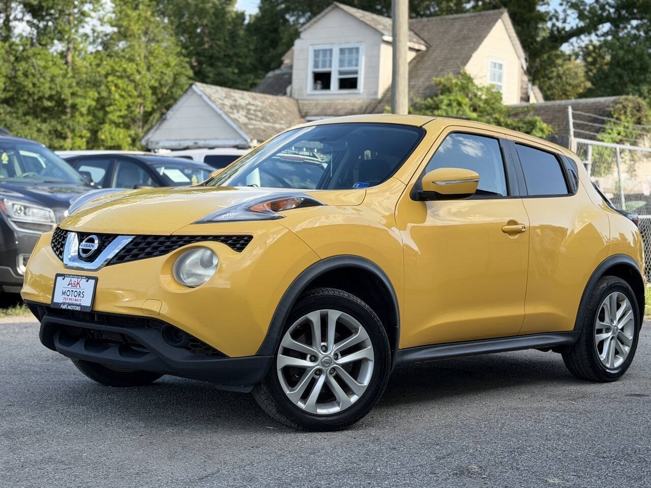 Used 2015 Nissan Juke SV w/ Cold Weather Package AWD/4WD image 2