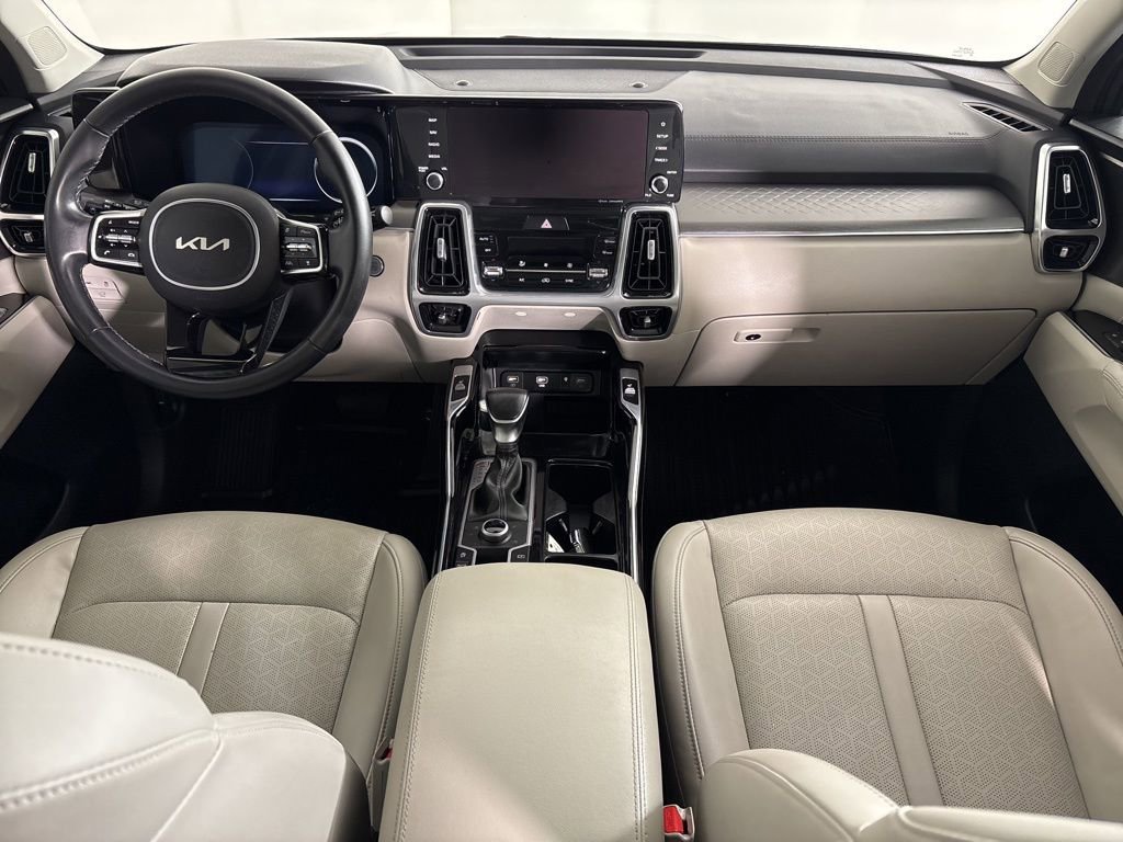 Used 2023 Kia Sorento SX image 12
