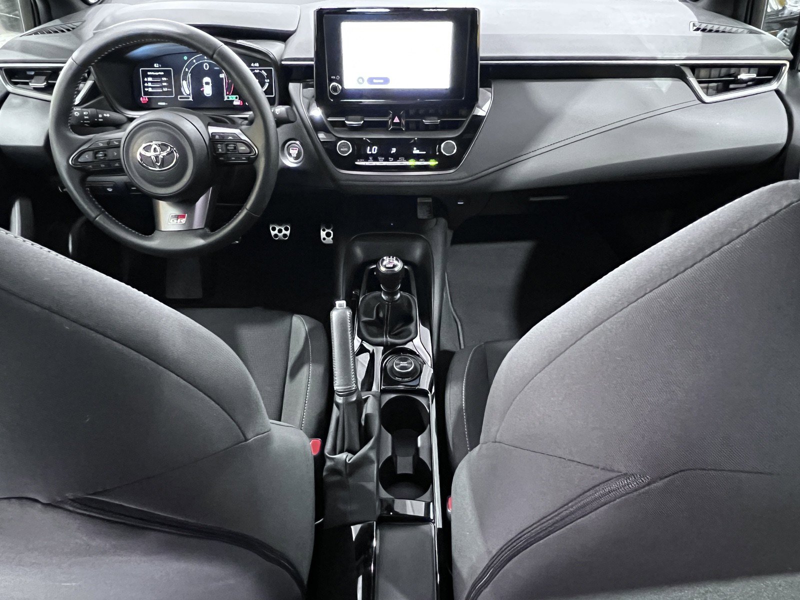 Used 2023 Toyota Corolla Core w/ Performance Package image 13