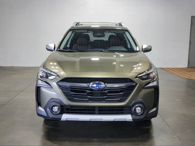 Used 2023 Subaru Outback Touring AWD/4WD image 3
