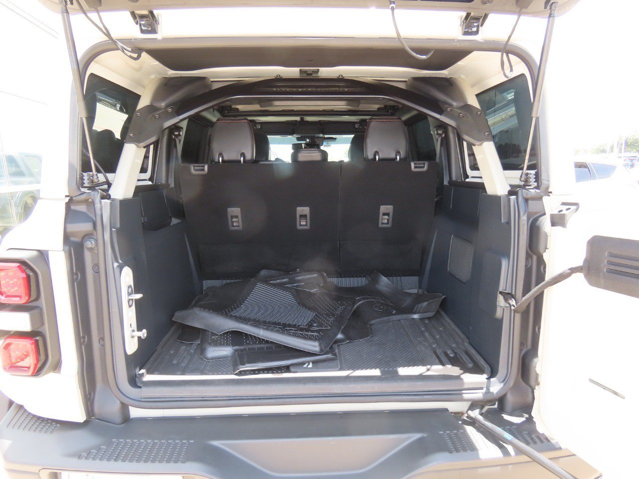Used 2025 Ford Bronco Raptor AWD/4WD image 13