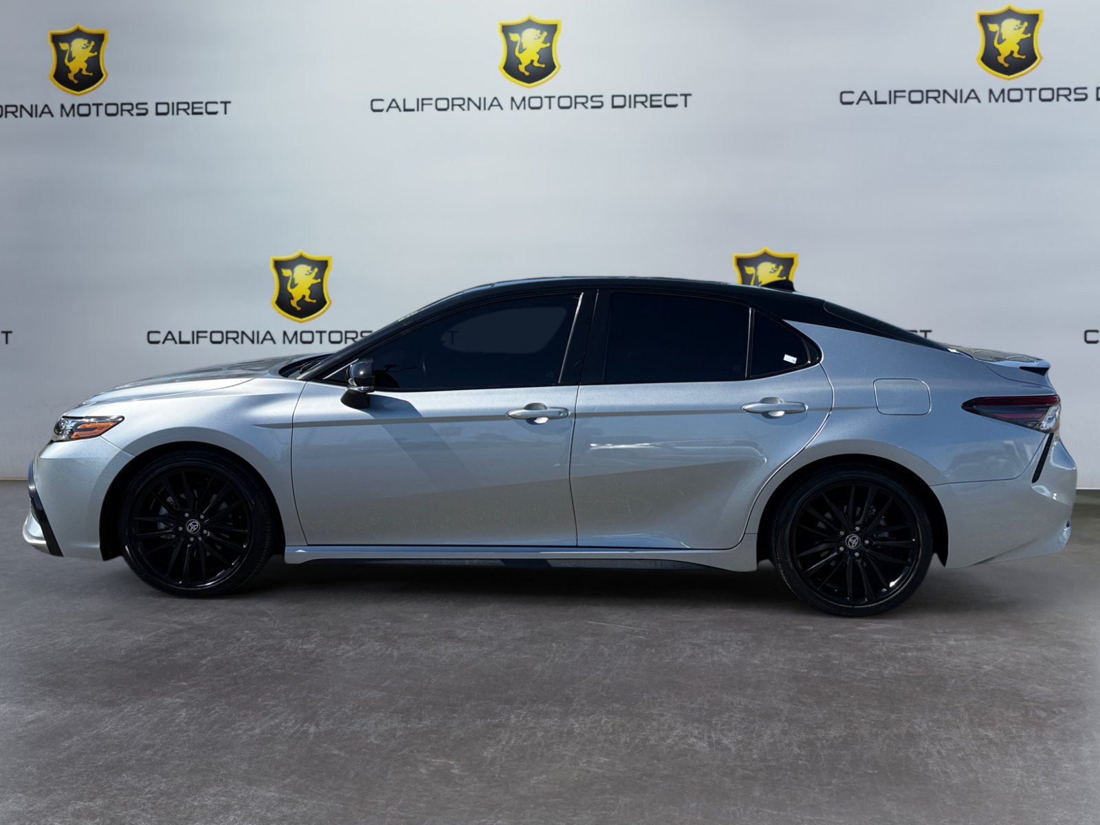 Used 2024 Toyota Camry XSE w/ Blackout Package (TMS) FWD image 2