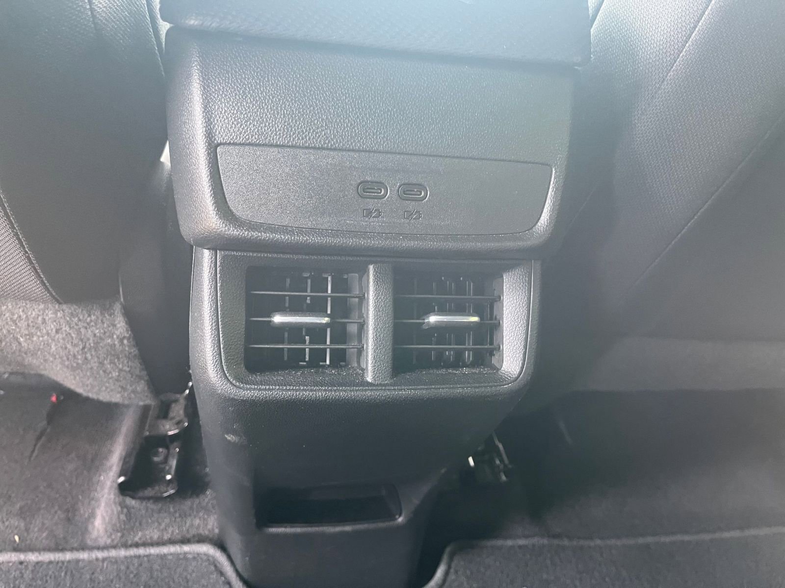 Used 2025 Chevrolet Equinox LT FWD image 39