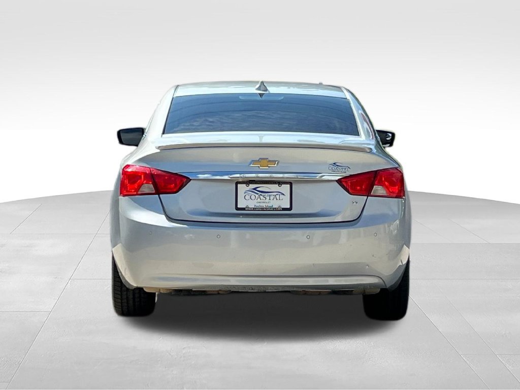 Used 2015 Chevrolet Impala LT w/ Convenience Package FWD image 10