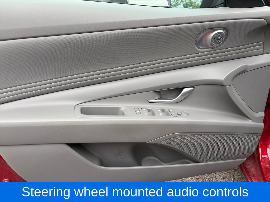 Used 2023 Hyundai Elantra SEL w/ Convenience Package FWD image 16