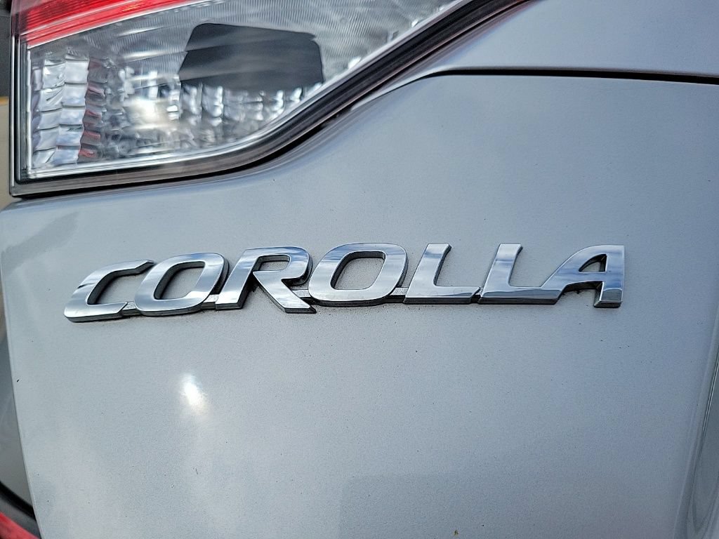 Used 2022 Toyota Corolla LE FWD image 10