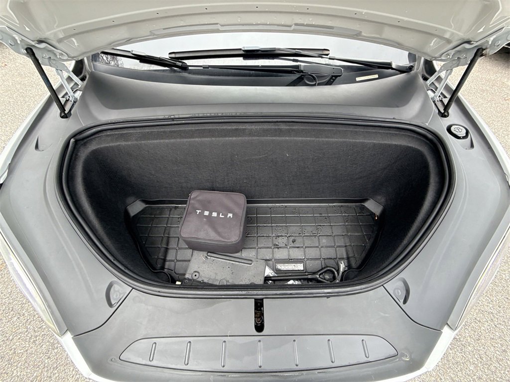 Used 2020 Tesla Model X Long Range image 18