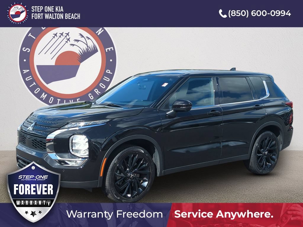 Used 2024 Mitsubishi Outlander SE Black Edition