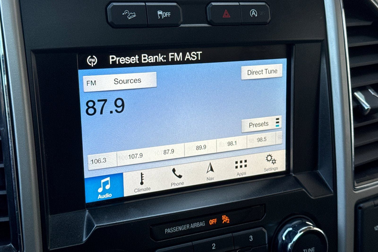 Used 2017 Ford F150 Lariat image 20