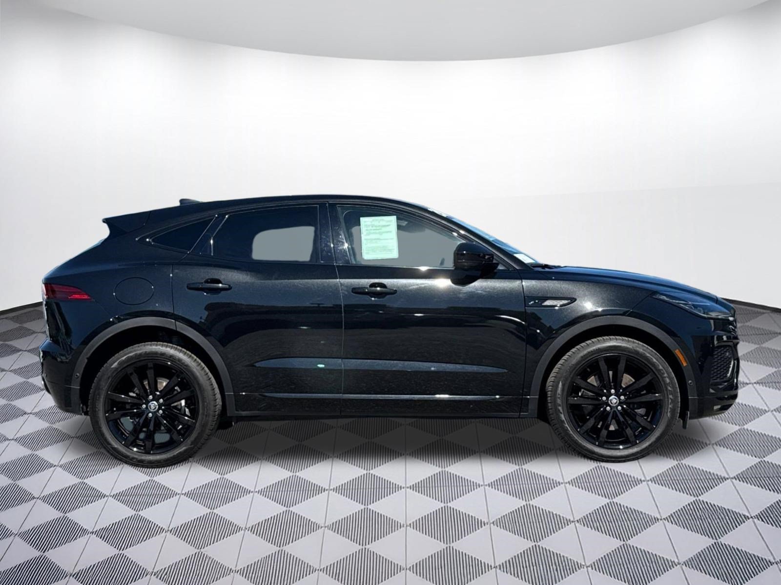 Used 2024 Jaguar E-PACE R-Dynamic SE AWD/4WD image 8