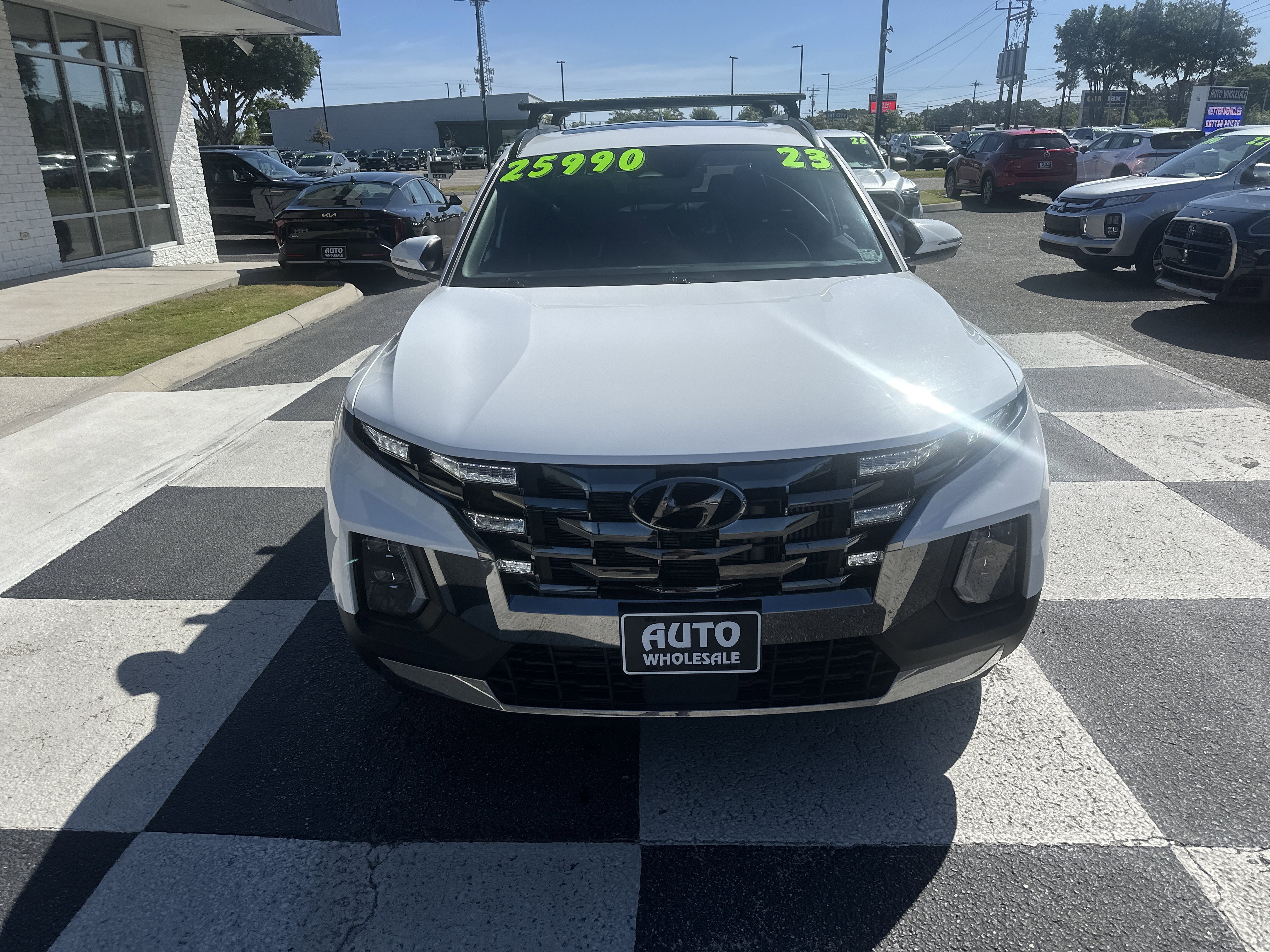 Used 2023 Hyundai Santa Cruz Limited AWD/4WD image 2