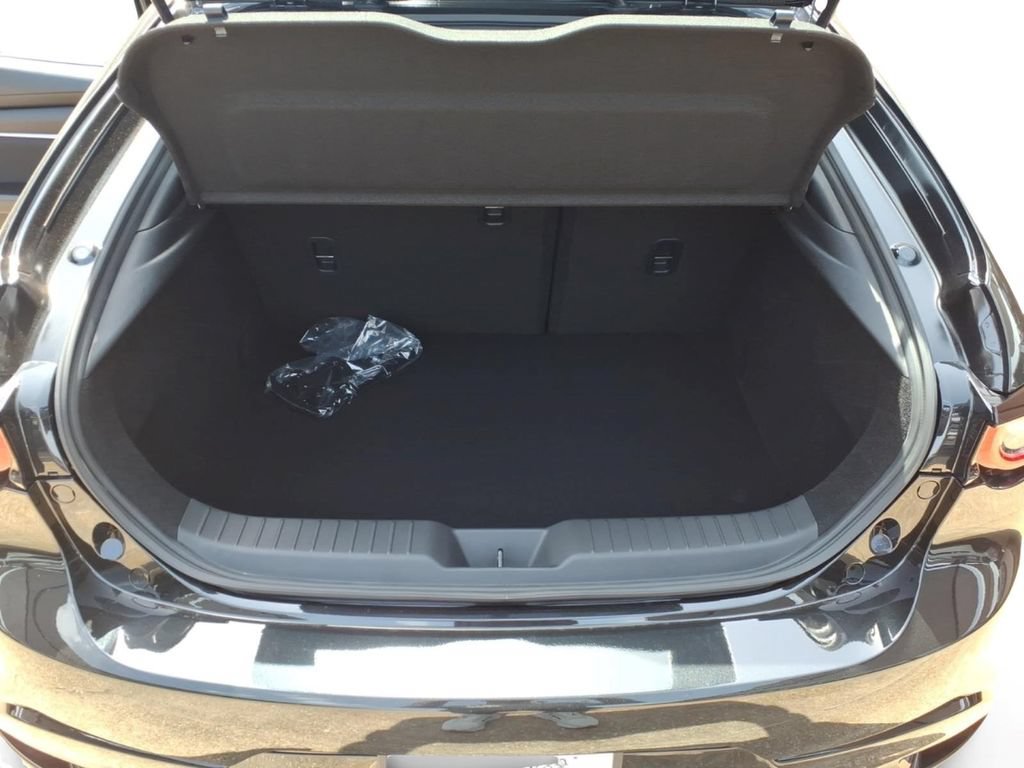 New 2026 MAZDA MAZDA3 s FWD image 18