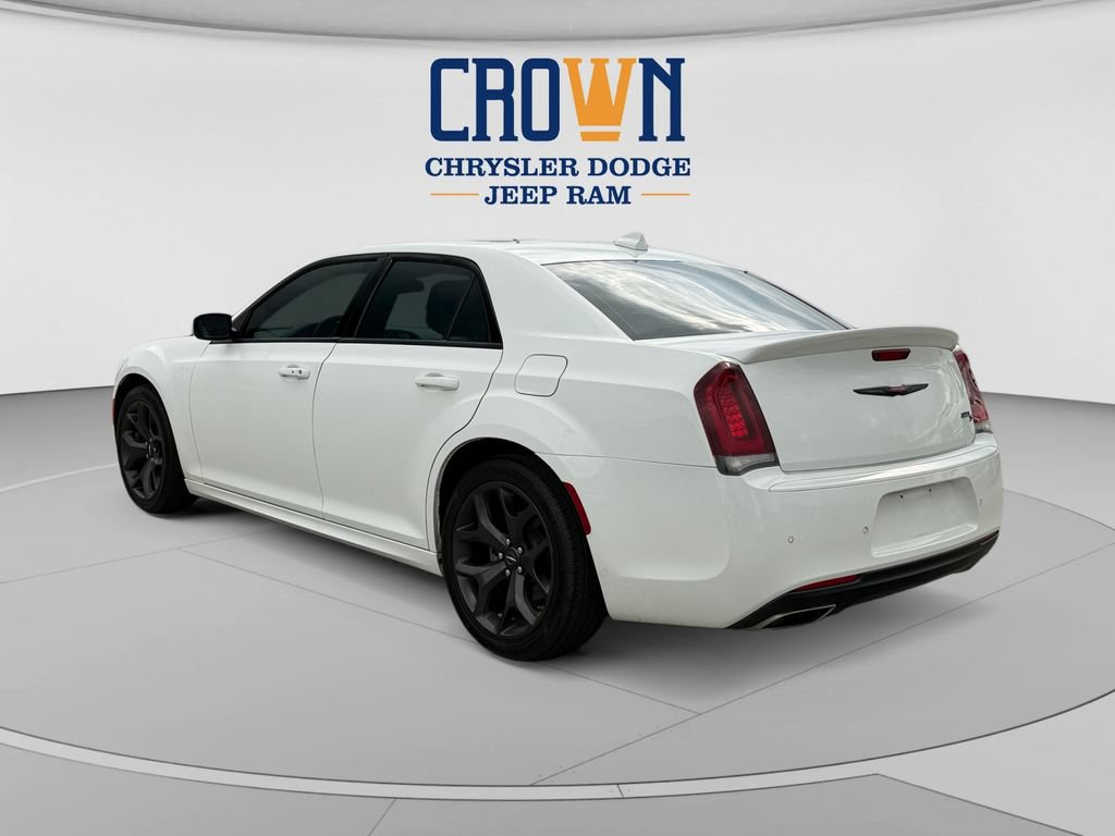 Used 2023 Chrysler 300 S w/ Comfort Group RWD image 5