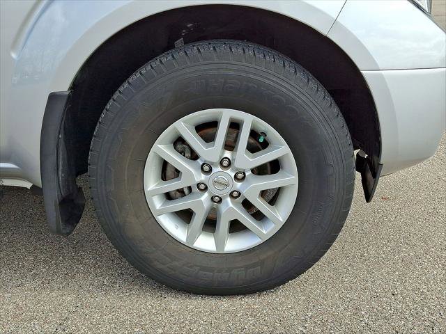 Used 2021 Nissan Frontier SV w/ SV Utility Package image 26
