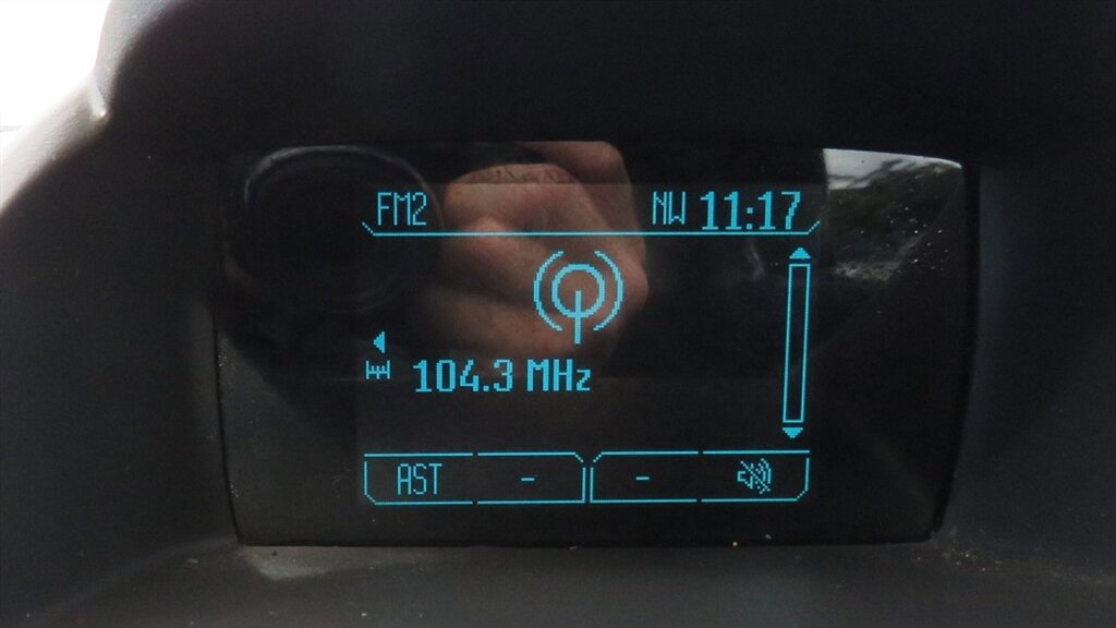 Used 2017 Ford Fiesta SE image 12