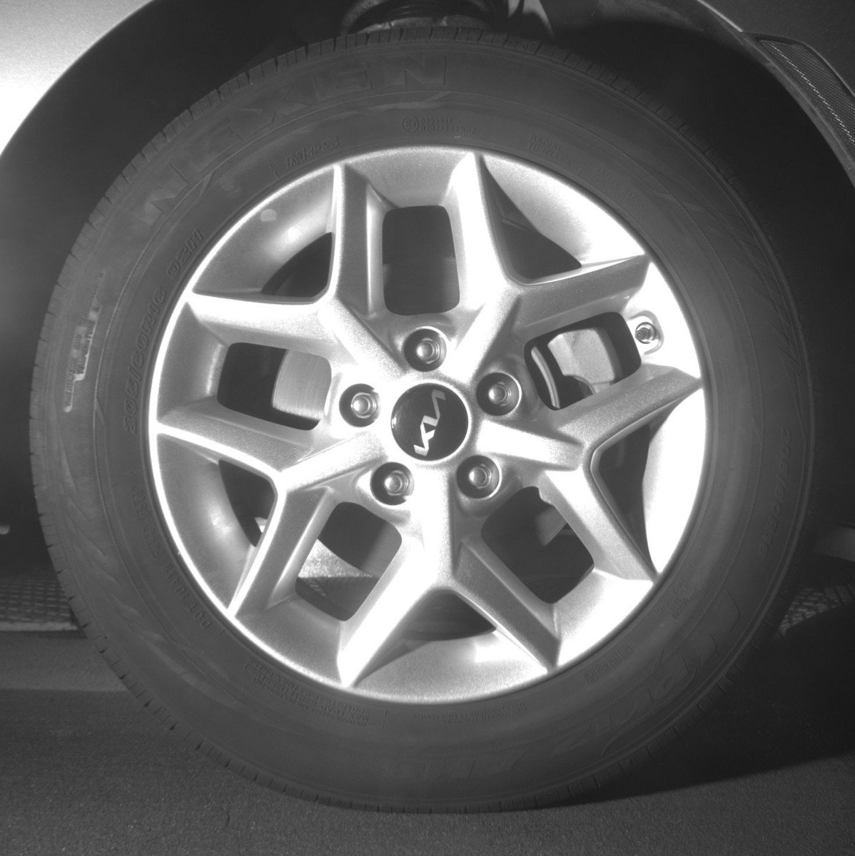 Used 2025 Kia Soul LX w/ LX Technology Package FWD image 13