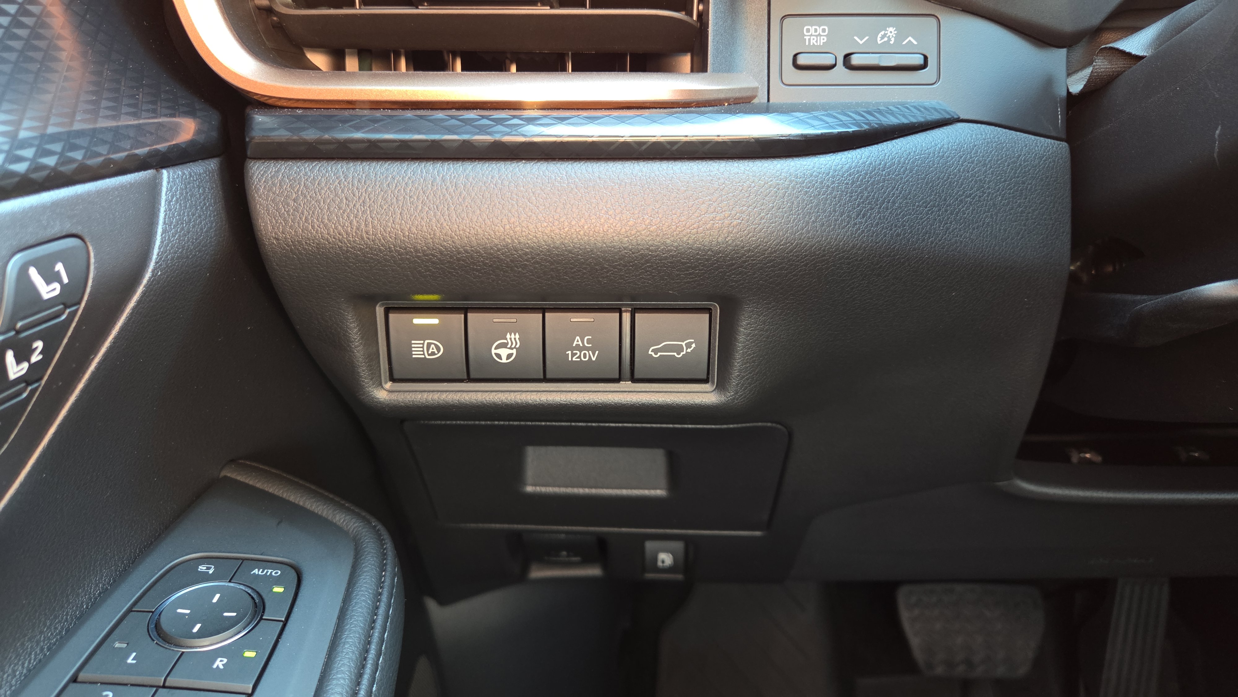 Used 2025 Toyota Grand Highlander AWD Hybrid image 21