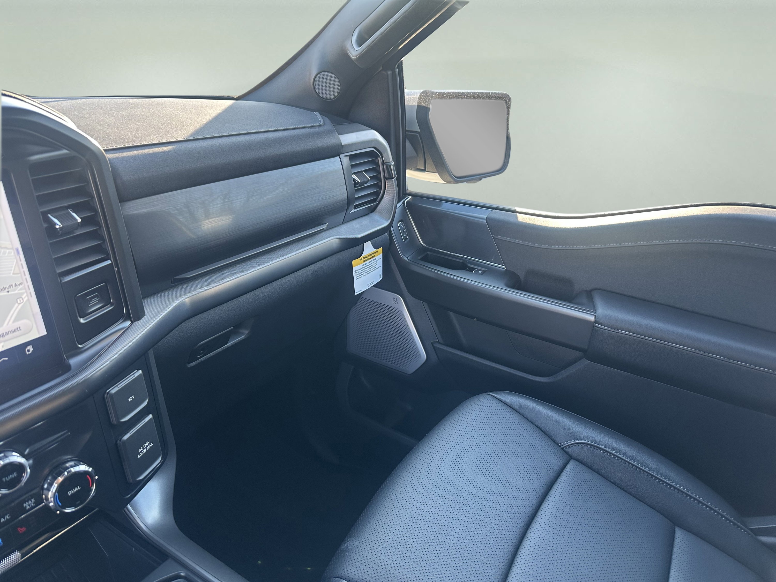 New 2025 Ford F150 Lariat w/ Equipment Group 502A High image 17