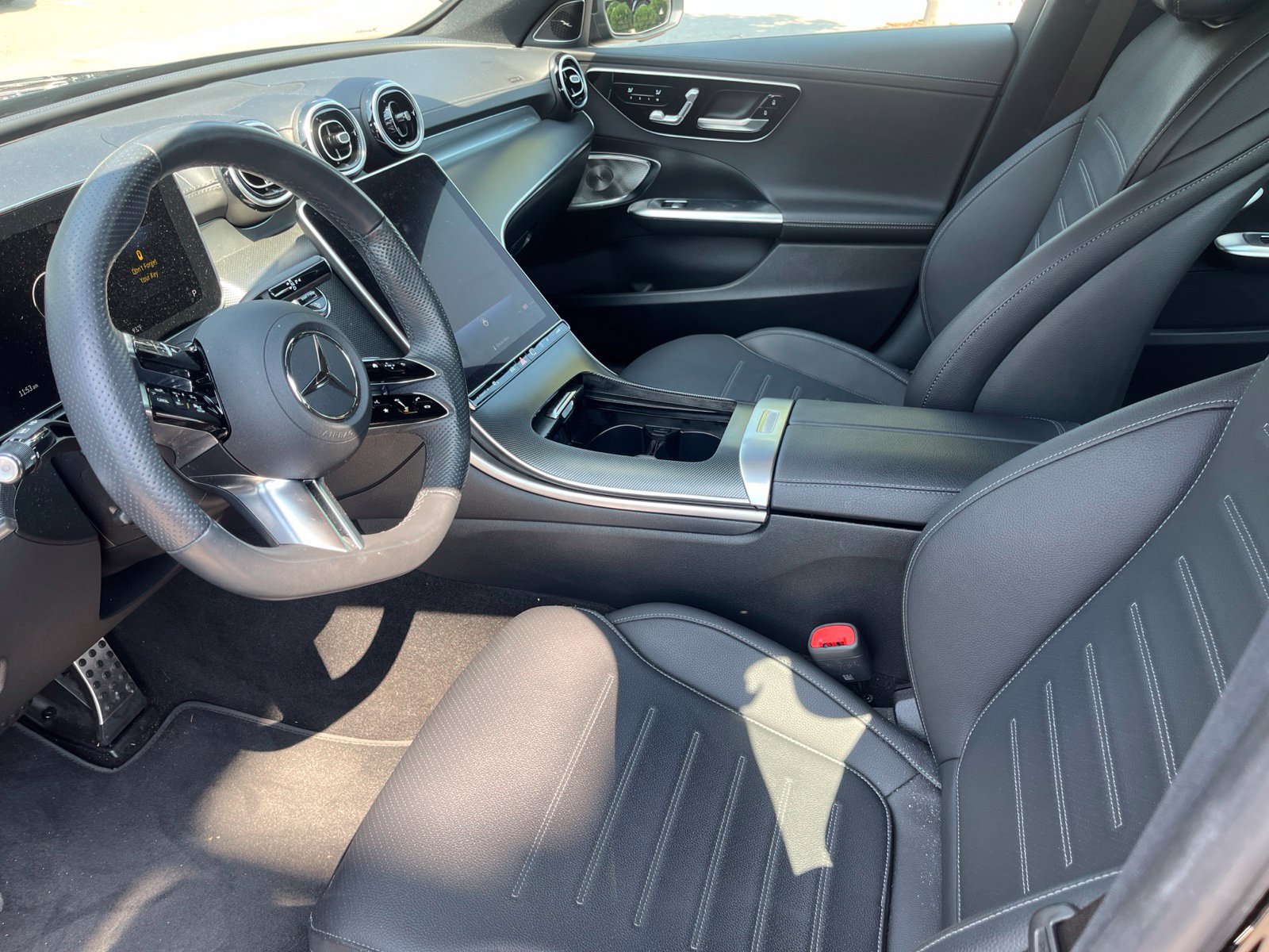 Used 2024 Mercedes-Benz C 300 Sedan image 5
