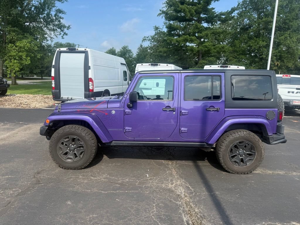 Used 2016 Jeep Wrangler Unlimited Sahara AWD/4WD image 8