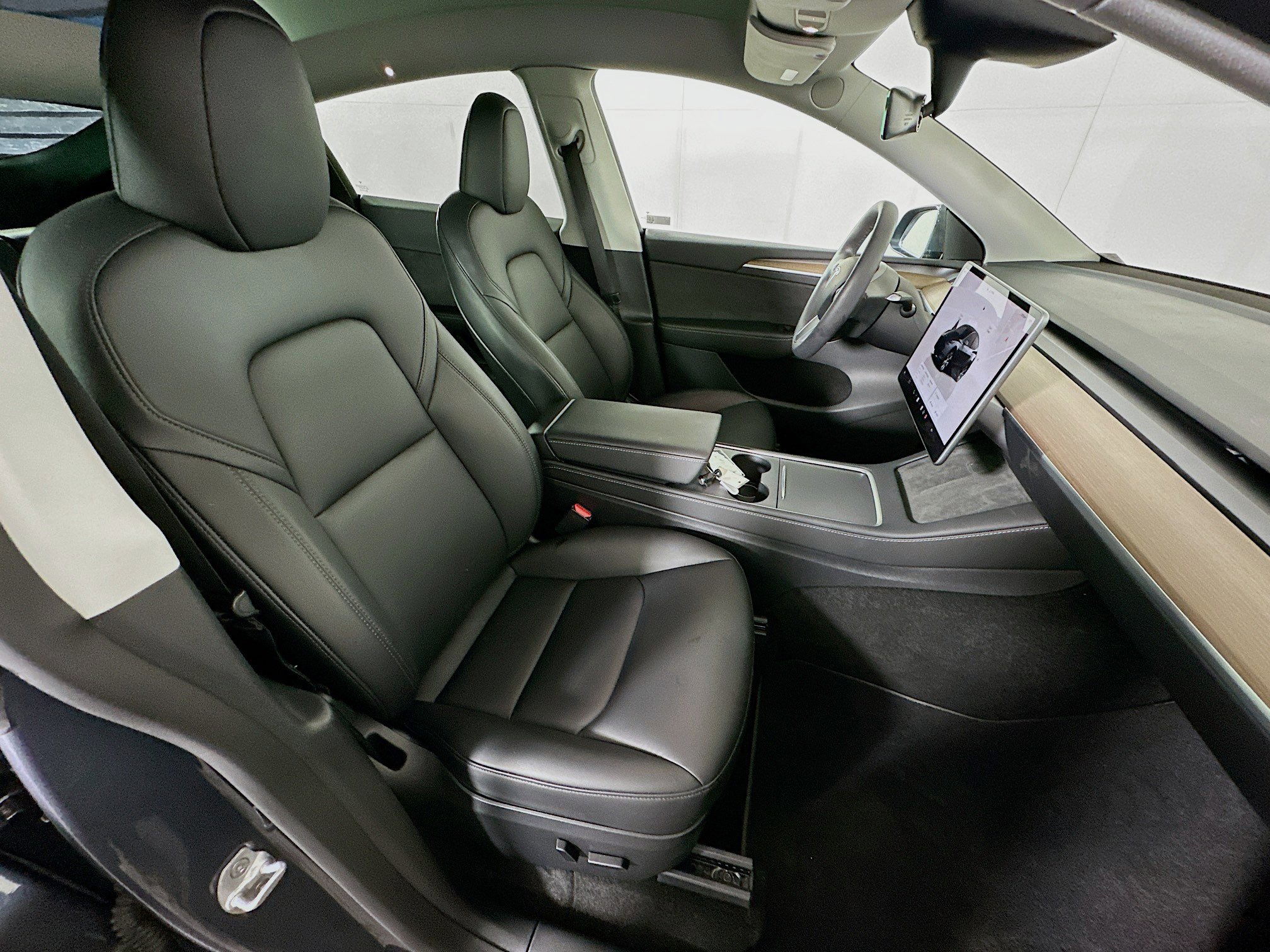 Used 2023 Tesla Model Y Long Range AWD/4WD image 30