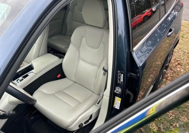 Used 2023 Volvo XC90 B6 Plus w/ Protection Package Premier image 6