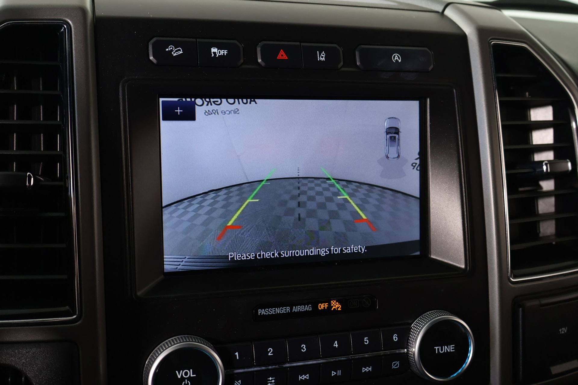 Used 2021 Ford Expedition XLT image 6