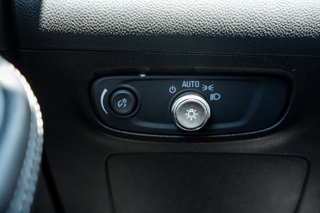 Used 2024 Buick Encore GX Sport Touring AWD/4WD image 19