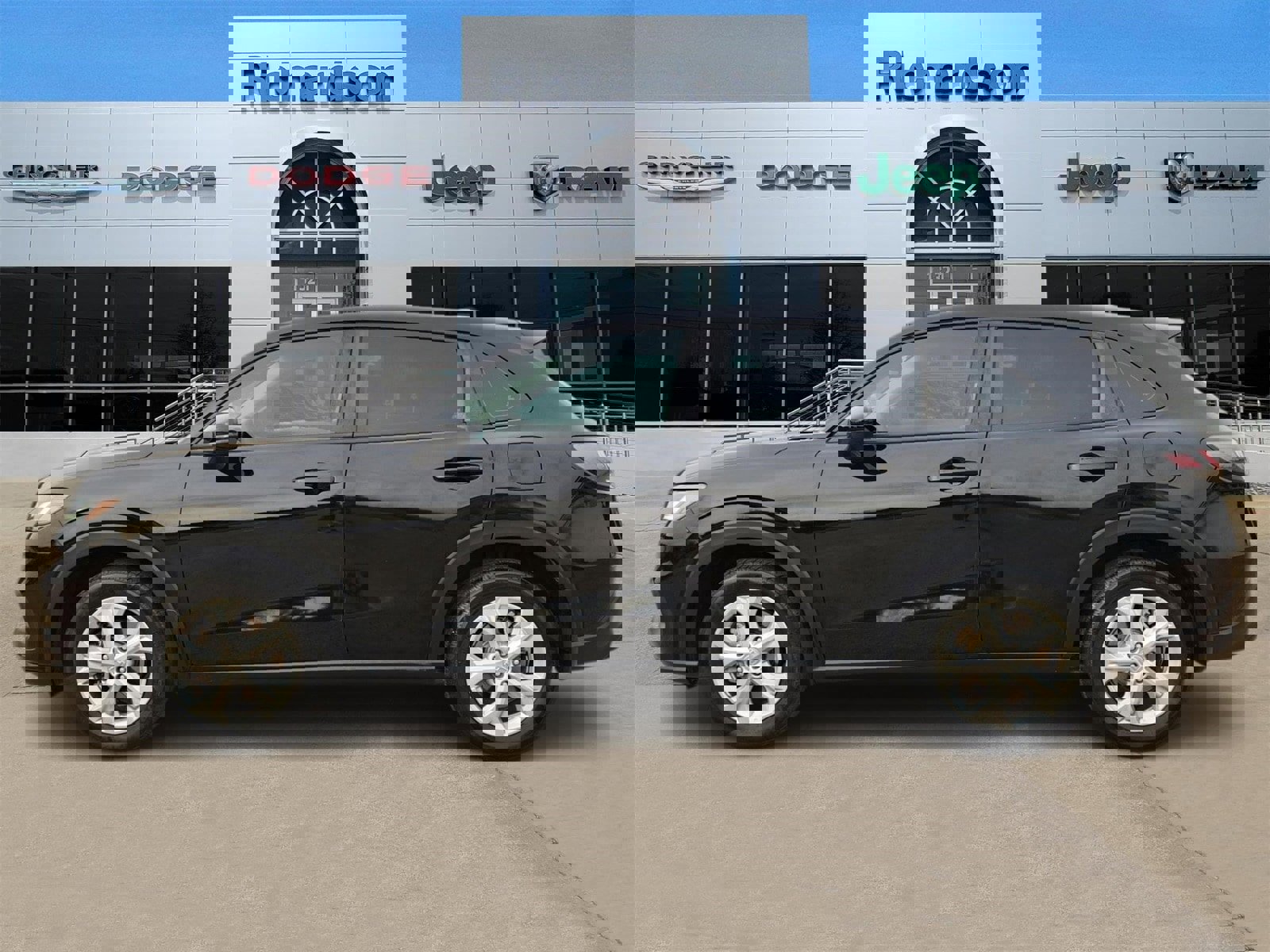 Used 2024 Honda HR-V LX image 3