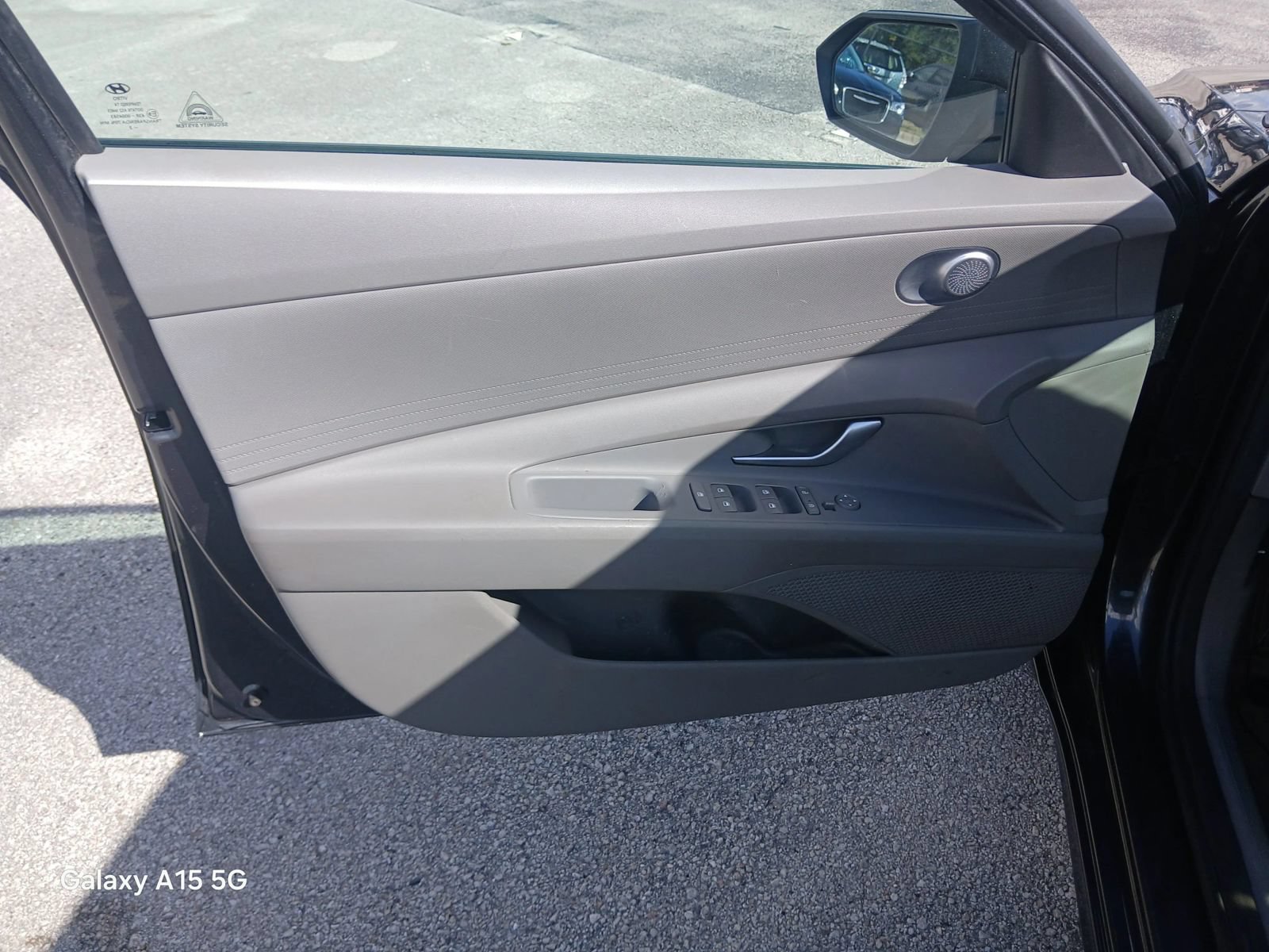 Used 2023 Hyundai Elantra SEL FWD image 17