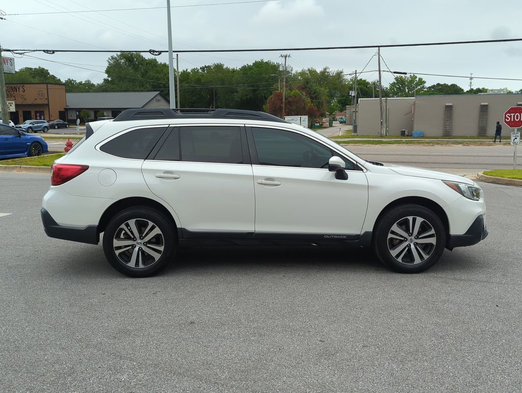 Used 2019 Subaru Outback 2.5i Limited AWD/4WD image 8