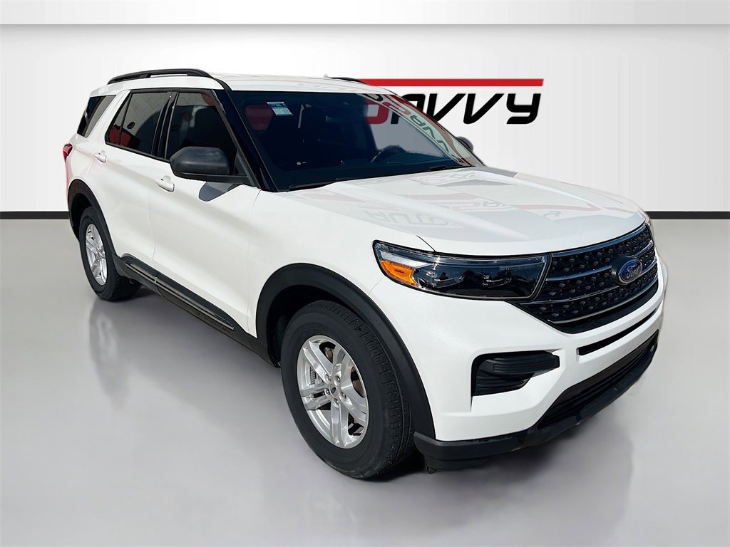 Used 2022 Ford Explorer XLT image 1