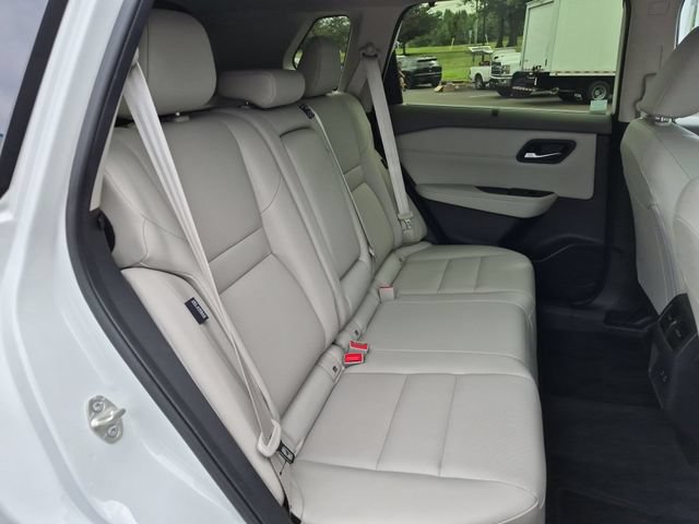 Used 2023 Nissan Rogue SV w/ SV Premium B Package AWD/4WD image 29