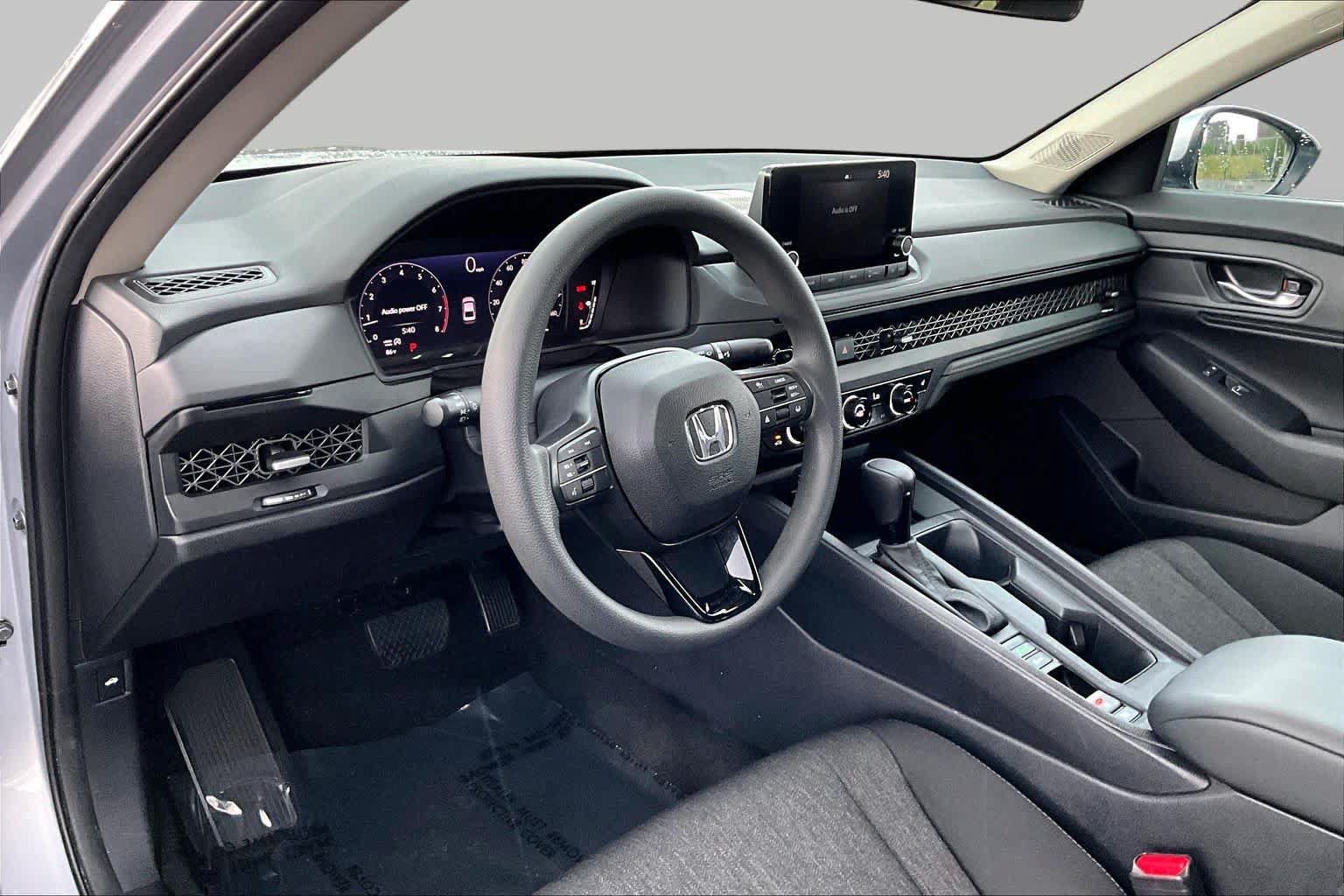 Used 2023 Honda Accord EX image 18