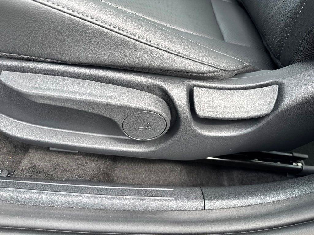 New 2026 Hyundai Elantra SEL Sport FWD image 10