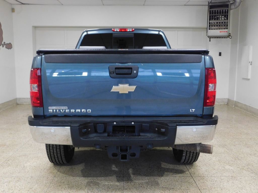 Used 2011 Chevrolet Silverado 2500 LT w/ Interior Plus Package AWD/4WD image 5