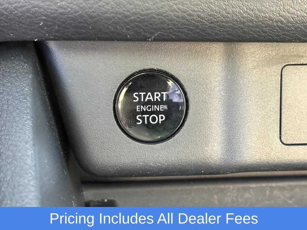 Certified 2025 Nissan Rogue SV AWD/4WD image 14