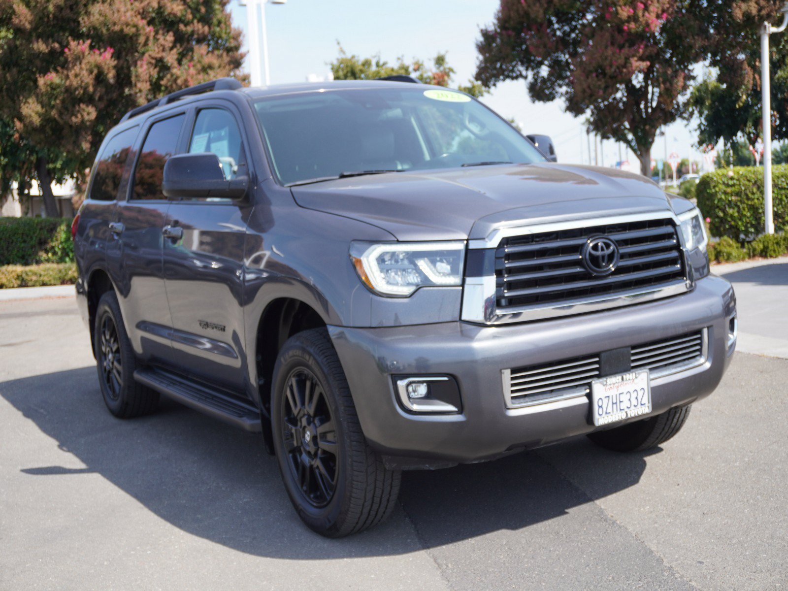 Used 2022 Toyota Sequoia TRD Sport AWD/4WD image 1