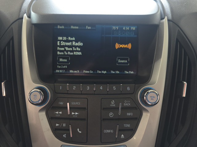 Used 2015 Chevrolet Equinox LT w/ Driver Convenience Package FWD image 18