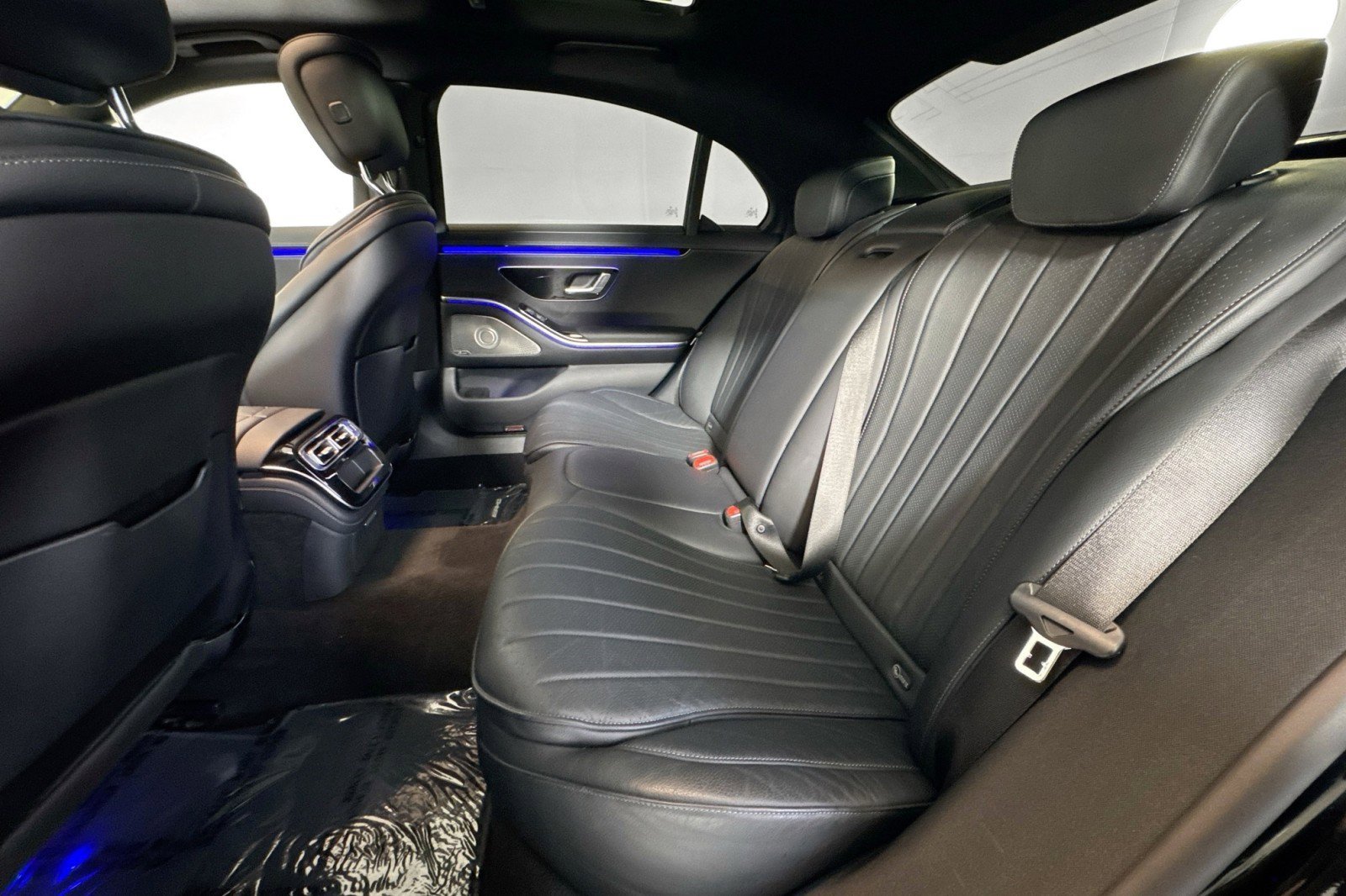 Certified 2023 Mercedes-Benz S 500 4MATIC w/ AMG Line image 22