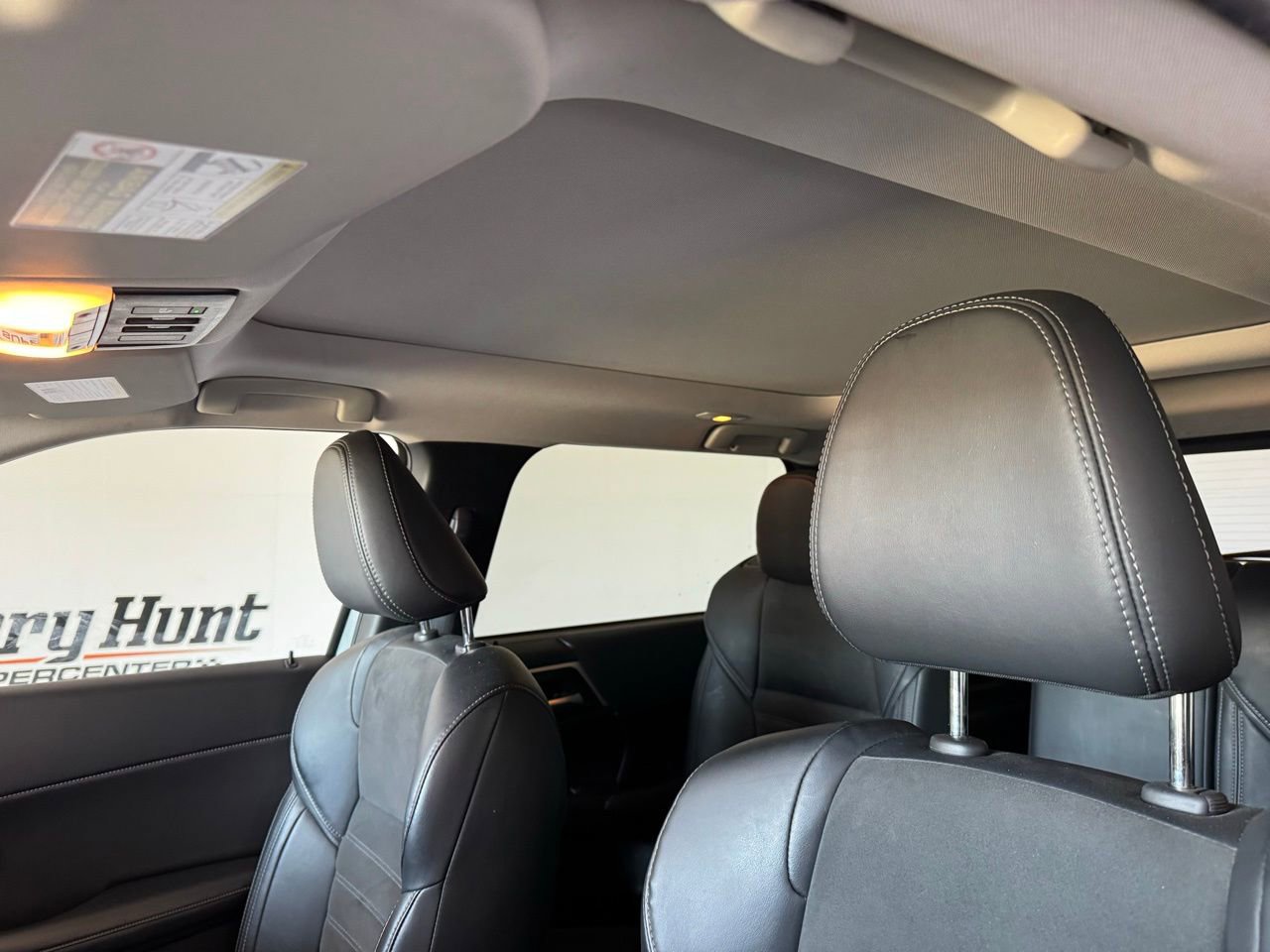 Used 2024 Mitsubishi Outlander SE image 4