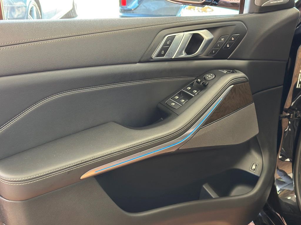 Used 2023 BMW X5 xDrive45e w/ Executive Package image 27