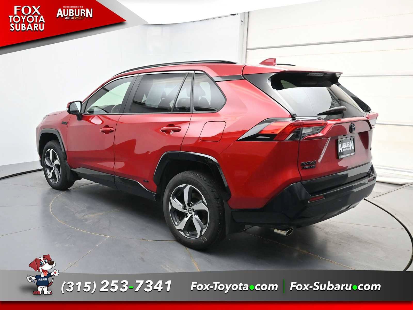 Used 2023 Toyota RAV4 SE w/ Weather & Moonroof Package AWD/4WD image 14