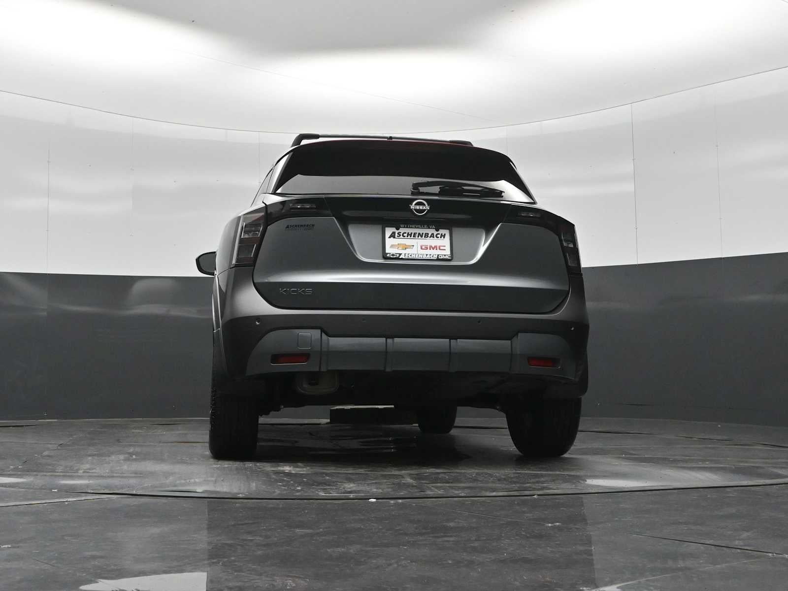 Used 2026 Nissan Kicks SV w/ Interior Electronics Package FWD image 24